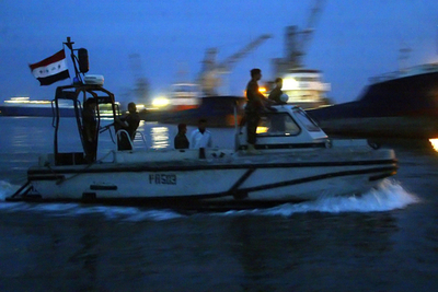 ブレア首相が警告、「水兵の早期解放なければ深刻な事態招く」 - 英国