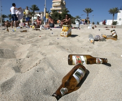 24年前の「メッセージ・イン・ア・ボトル」、拾った少年が本人と対面