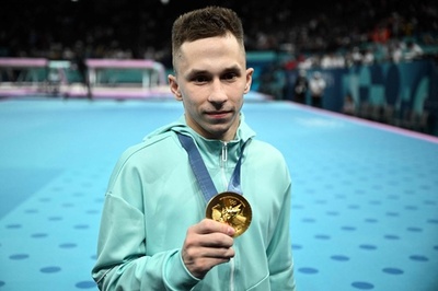 ベラルーシのAIN選手がパリ五輪初の金 トランポリン男子