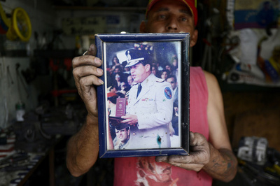 ベネズエラ政府、チャベス氏の宣誓延期を示唆 病状悪化で