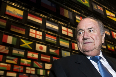 汚職疑惑に揺れたFIFA、ブラッター会長が再選へ