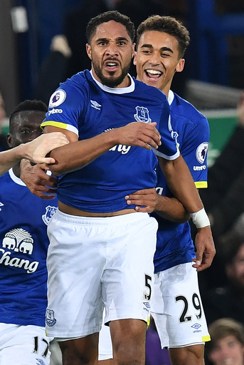 アーセナルがリーグ戦15試合ぶりの黒星喫す、レスターもボーンマスに敗れる