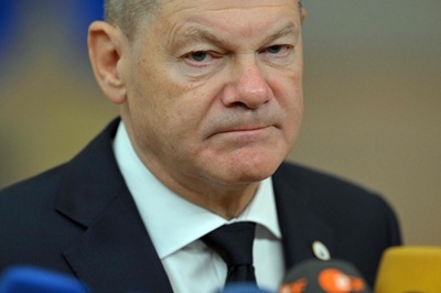 ウクライナのNATO加盟「戦争中はあり得ない」 独首相