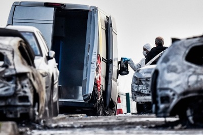 4人組が輸送車襲撃、3億円相当の金粉強奪 仏リヨン近郊