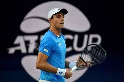 ギリシャのテニス選手、離豪後の検査でコロナ陽性