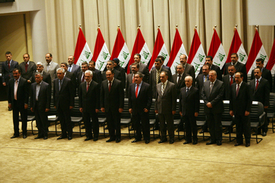 イラク、第2次マリキ政権発足 9か月ぶりに政治空白解消