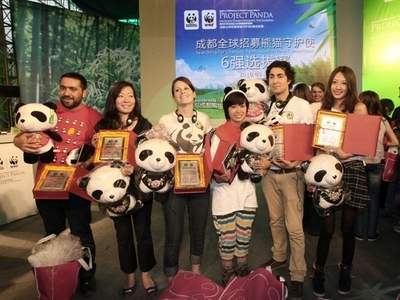 「パンダ守護使」に日本人、飼育体験を世界に発信