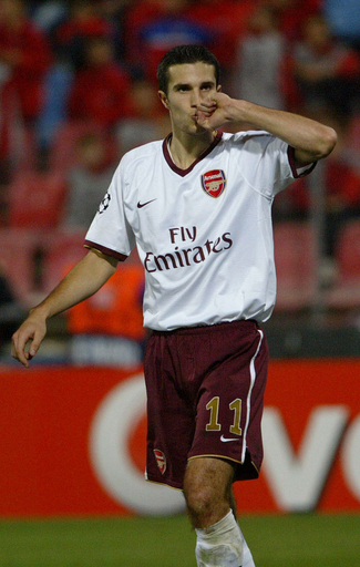 アーセナル ステアウア降し公式戦9連勝