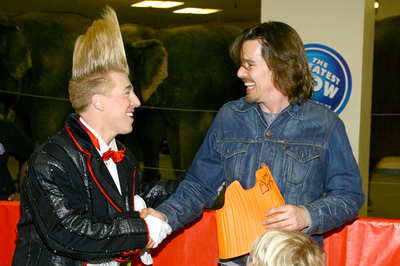 サーカスの公演にイーサン・ホークが訪れる - 米国