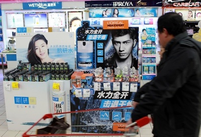 脂ぎった顔はイヤ？ 中国の男性向けコスメ人気商品はBBクリームに眉ペンシル