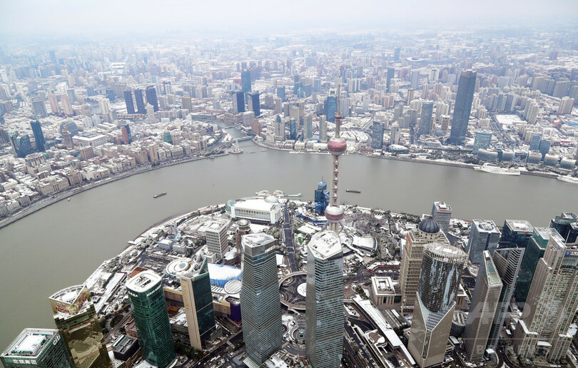 中国人旅行客175人が成田空港で足止め、一時もみ合いに