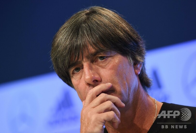 独監督がエジルの代表引退について言及、「DFBに人種差別は一切ない」