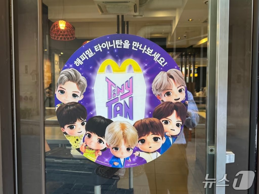 韓流BTSのキャラクターフィギュア、発売初日で完売店続出 写真枚 国際