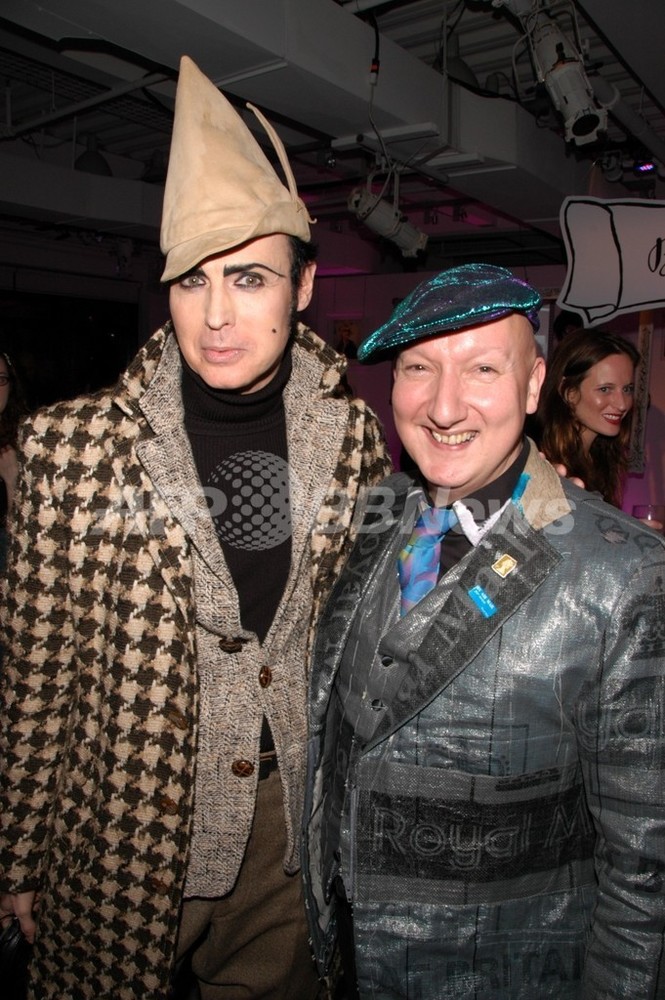 新品スティーブン・ジョーンズ 帽子 チュール リボン 新品スティーブン・ジョーンズ 帽子 チュール リボン