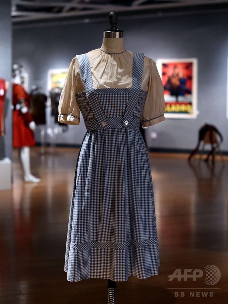 オズの魔法使』衣装、1億9100万円で落札 写真2枚 国際ニュース：AFPBB News