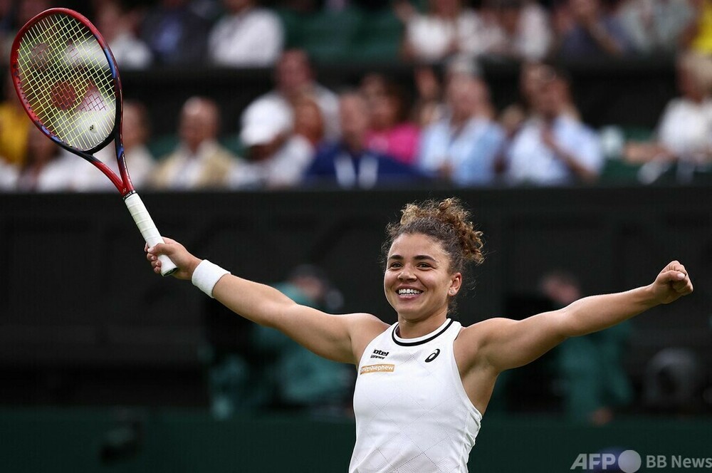 パオリーニ、初のウィンブルドン4強 全仏準Vから快進撃続く 写真7枚