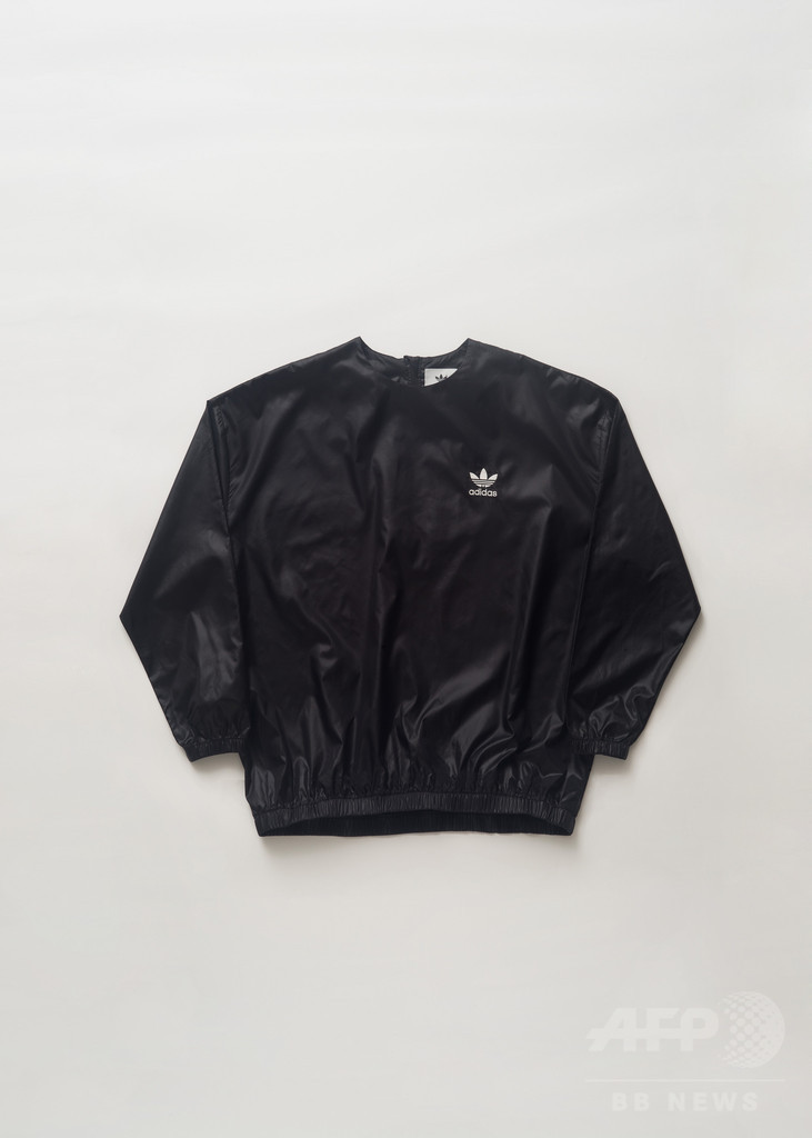 adidas × HYKE、伊勢丹新宿店で11日から先行発売