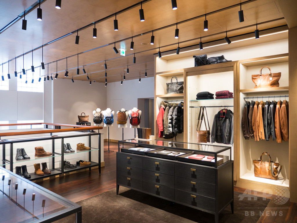 新コンセプトを採用、「コーチ新宿」29日オープン