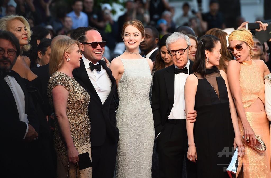 カンヌ3日目、エマ・ストーンにレイチェル・ワイズほか華やかなレッドカーペット