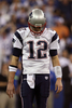 写真は、試合に敗れフィールドを去るペイトリオッツのQBトム・ブレイディ（%%Tom Brady%%）。(c)AFP/Getty Images Doug Benc