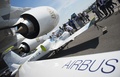 ドイツ・ベルリン（Berlin）で開催のベルリン国際航空宇宙ショー（ILA）で展示された航空宇宙大手エアバス（Airbus）の電気航空機試作機「E-Fan」（2014年5月20日撮影）。(c)AFP/JOHANNES EISELE