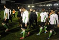 サッカースペイン国王杯（Copa del Rey 2013-14）準々決勝第2戦、ラシン・サンタンデール（Racing Santander）対レアル・ソシエダ（Real Sociedad）。試合を放棄してピッチを去るラシン・サンタンデールの選手（2014年1月30日撮影）。(c)AFP/ANDER GILLENEA