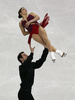 フィギュアスケート全米選手権（2013 Prudential U.S. Figure Skating Championships）は26日、米ネブラスカ（Nebraska）州オマハ（Omaha）にあるセンチュリーリンク・センター（CenturyLink Center）で行われ、ペア・フリースケート（FS）ではマリッサ・キャステリ（Marissa Castelli）/サイモン・シュナピア（Simon Shnapir）組が118.34点を獲得し、合計180.61点で優勝を決めた。

演技に臨むマリッサ・キャステリ/サイモンン・シュナピア組（2013年1月26日撮影）。(c)AFP/Getty Images/Jonathan Daniel