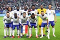 サッカー欧州選手権準々決勝、ポルトガル対フランス。試合前の写真撮影に臨むフランスの選手（2024年7月5日撮影）。(c)FRANCK FIFE / AFP