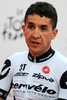 開幕を4日に控える2009ツール・ド・フランス（%%2009 Tour de France%%）の出場チームが2日、スタート地のモナコ（Monaco）で開催された公式プレゼンテーションに参加し、スキル・シマノ（%%Skil-Shimano%%）の別府史之（%%Fumiyuki Beppu%%、日本）やBBOXブイグ・テレコム（%%BBOX Bouygues Telecom%%）の新城幸也（%%Yukiya Arashiro%%、日本）らが登場した。写真は公式プレゼンテーションに出席するサーベロ・テストチーム（%%Cervelo Test Team%%）のカルロス・サストレ（%%Carlos Sastre%%、スペイン）。（2009年7月2日撮影）（c）AFP/LIONEL BONAVENTURE