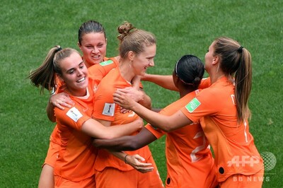 オランダ連勝で16強 22歳エースが代表最多60ゴール目 女子w杯 写真10枚 国際ニュース Afpbb News