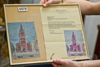 ヒトラー作」の希少な絵画、オランダの専門家2人が鑑定結果を疑問視