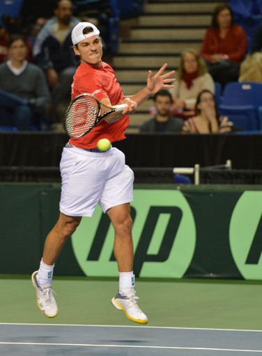 カナダがスペインに2連勝、デビス杯