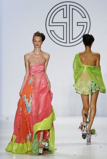 ＜09年春夏ベルリン・コレクション＞Scherer Gonzalesら、新作を発表