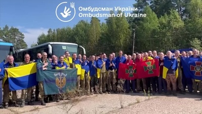 動画:ウクライナ、さらなる対ロシア「報復」宣言 計230人の捕虜交換