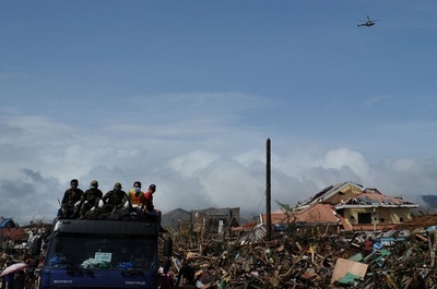 台風30号、サマール島で300人死亡 推計死亡者1万人以上