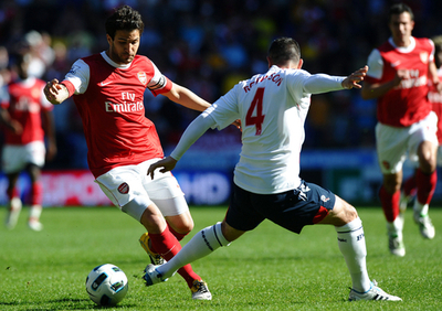 アーセナル、ボルトンに敗れる タイトル争いから脱落