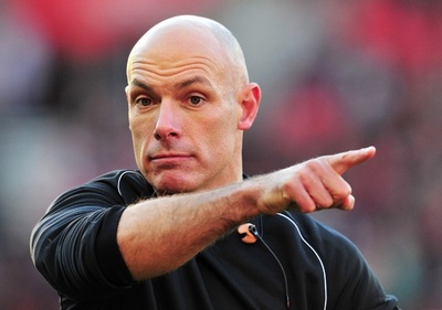 イングランドを代表する主審のウェブ氏が引退を表明