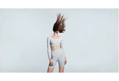 「ユニクロ アンド アレキサンダー ワン」第2弾、“エアリズム”に新素材