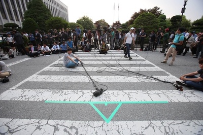 韓国船沈没、船長らの裁判始まる