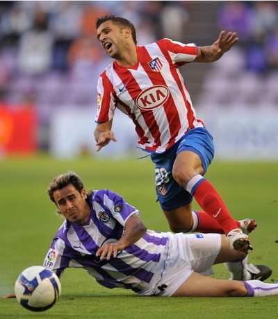 シモン ひざを負傷し戦線離脱