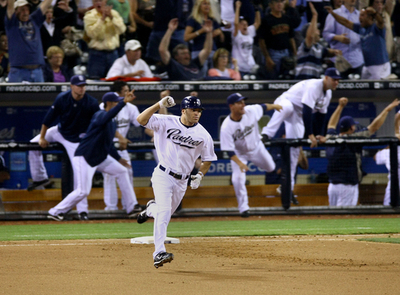 パドレス ジャイアンツにサヨナラ勝ち