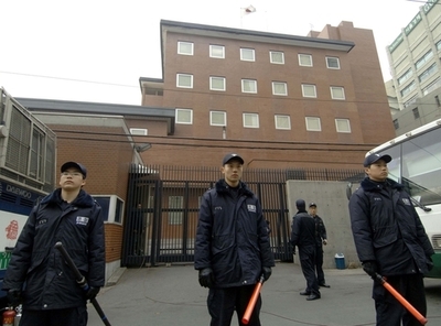 日本大使館を襲撃未遂、韓国人の男を逮捕