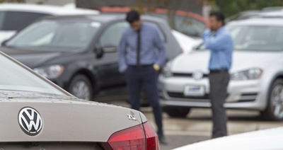 VW排ガス不正、ガソリン車にも拡大 CO2排出量に「不整合性」