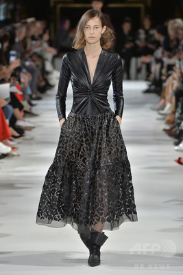 ステラ マッカートニー 伊勢丹新宿でポップアップ カスタマイズサービスや限定アイテムも 写真8枚 ファッション ニュースならmode Press Powered By Afpbb News