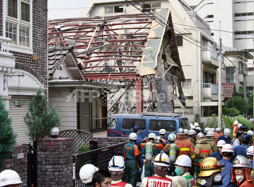 渋谷の女性専用温泉施設で爆発 2人死亡 写真5枚 ファッション ニュースならmode Press Powered By Afpbb News