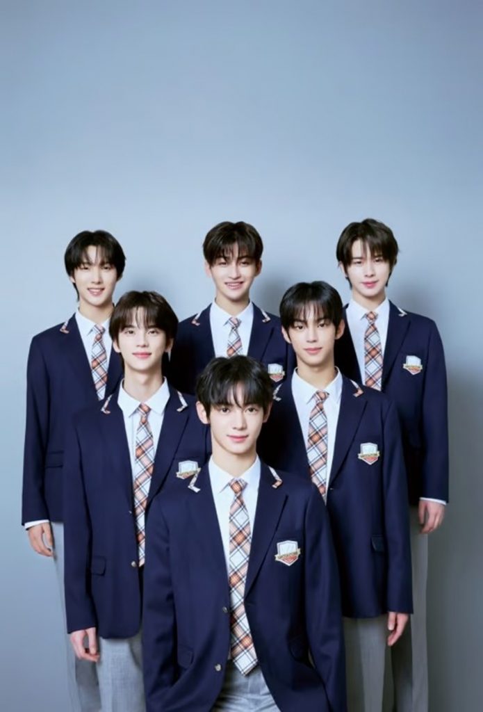 School Looks (c)STARNEWS