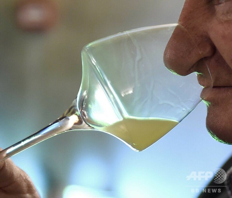 嗅覚の喪失、新型コロナ感染の兆候か 専門家らが指摘