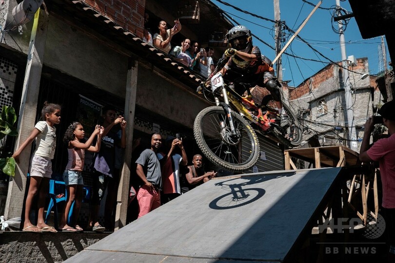 リオの貧困地区がマウンテンバイクのサーキットに