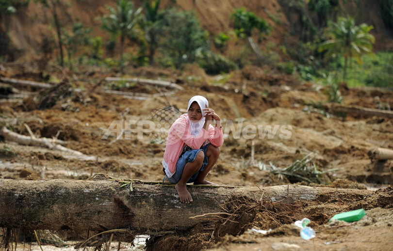 地滑りで埋まった村を そのまま共同墓地に インドネシア当局が検討 写真5枚 国際ニュース Afpbb News