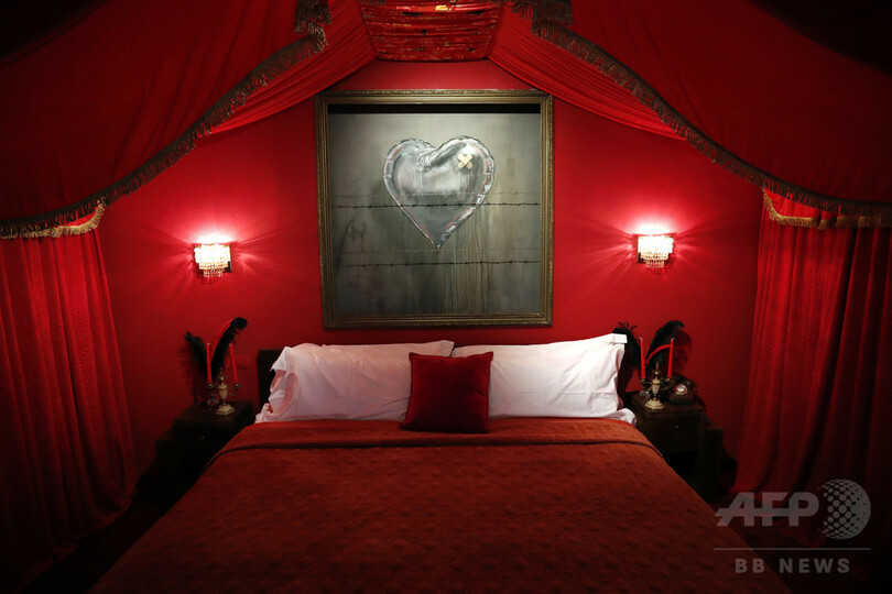 バンクシーが「世界最悪の眺め」のホテル開業 パレスチナ自治区